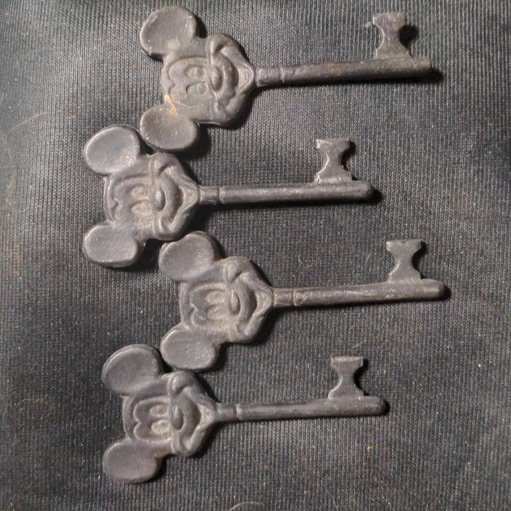 very rare Mickey Mouse key